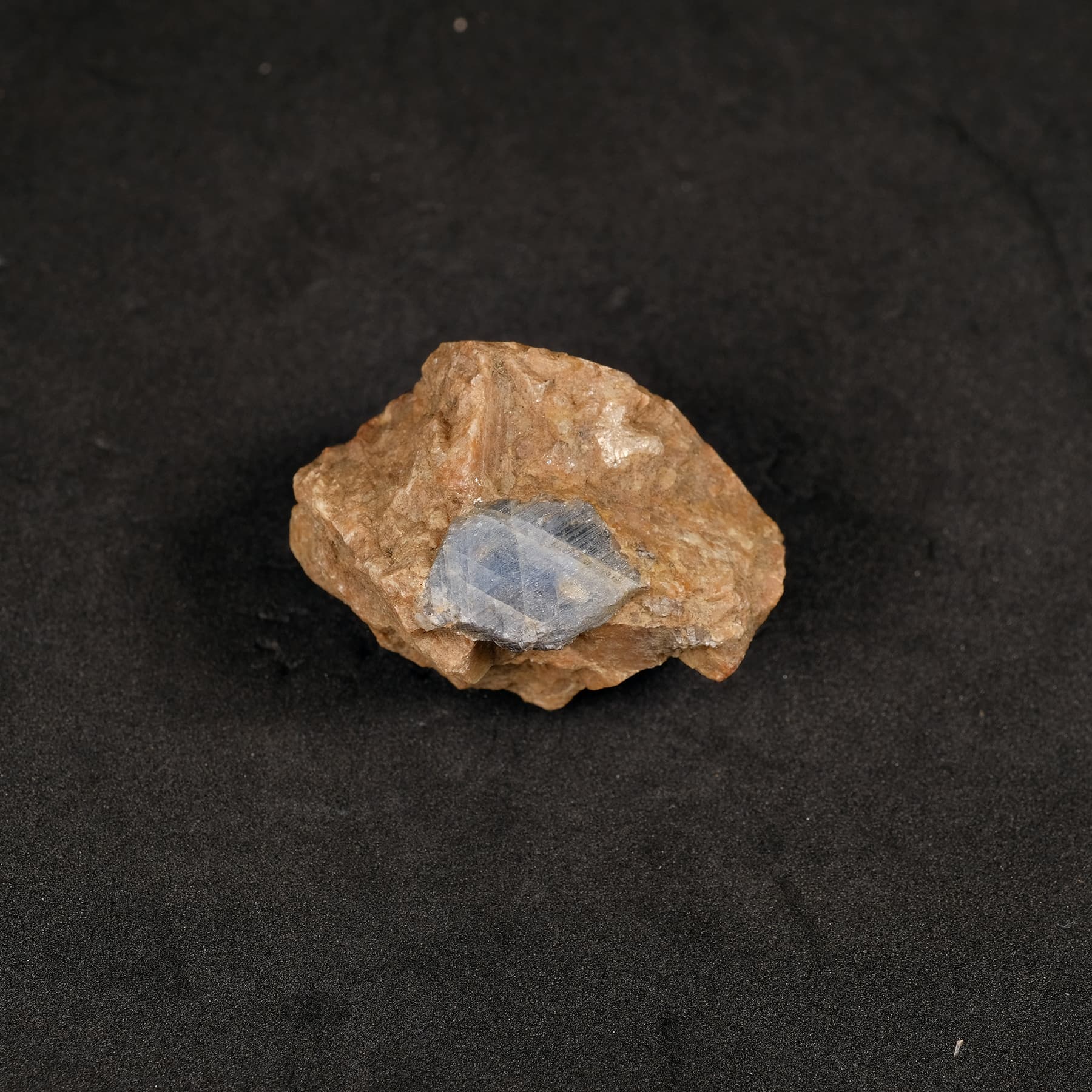 Корунд 38х28х25мм
